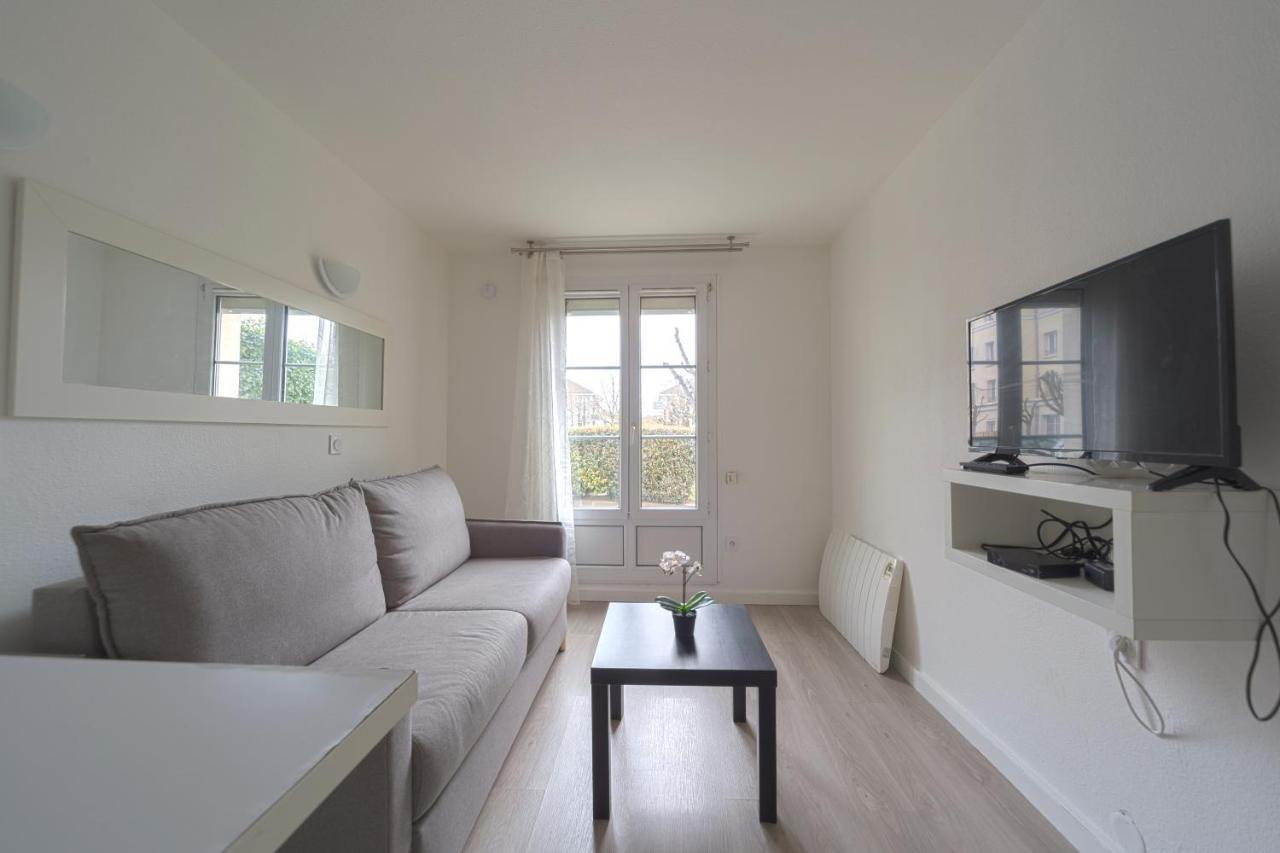 Studio Cosy 2 Min Gare - 10 Min บุสซี-แซ็ง-ฌอร์ฌ ภายนอก รูปภาพ