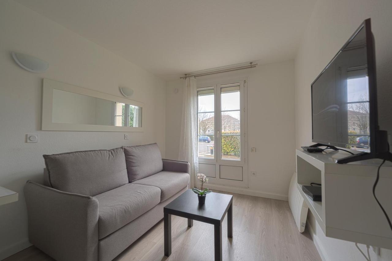Studio Cosy 2 Min Gare - 10 Min บุสซี-แซ็ง-ฌอร์ฌ ภายนอก รูปภาพ